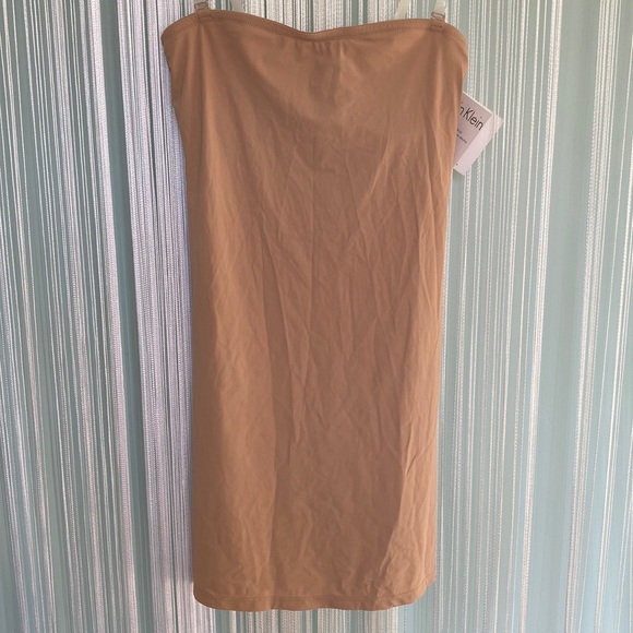Calvin Klein Nude Hidden Wire Chemise NWT Size Small - Picture 1 of 17
